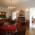 Rosy 3*